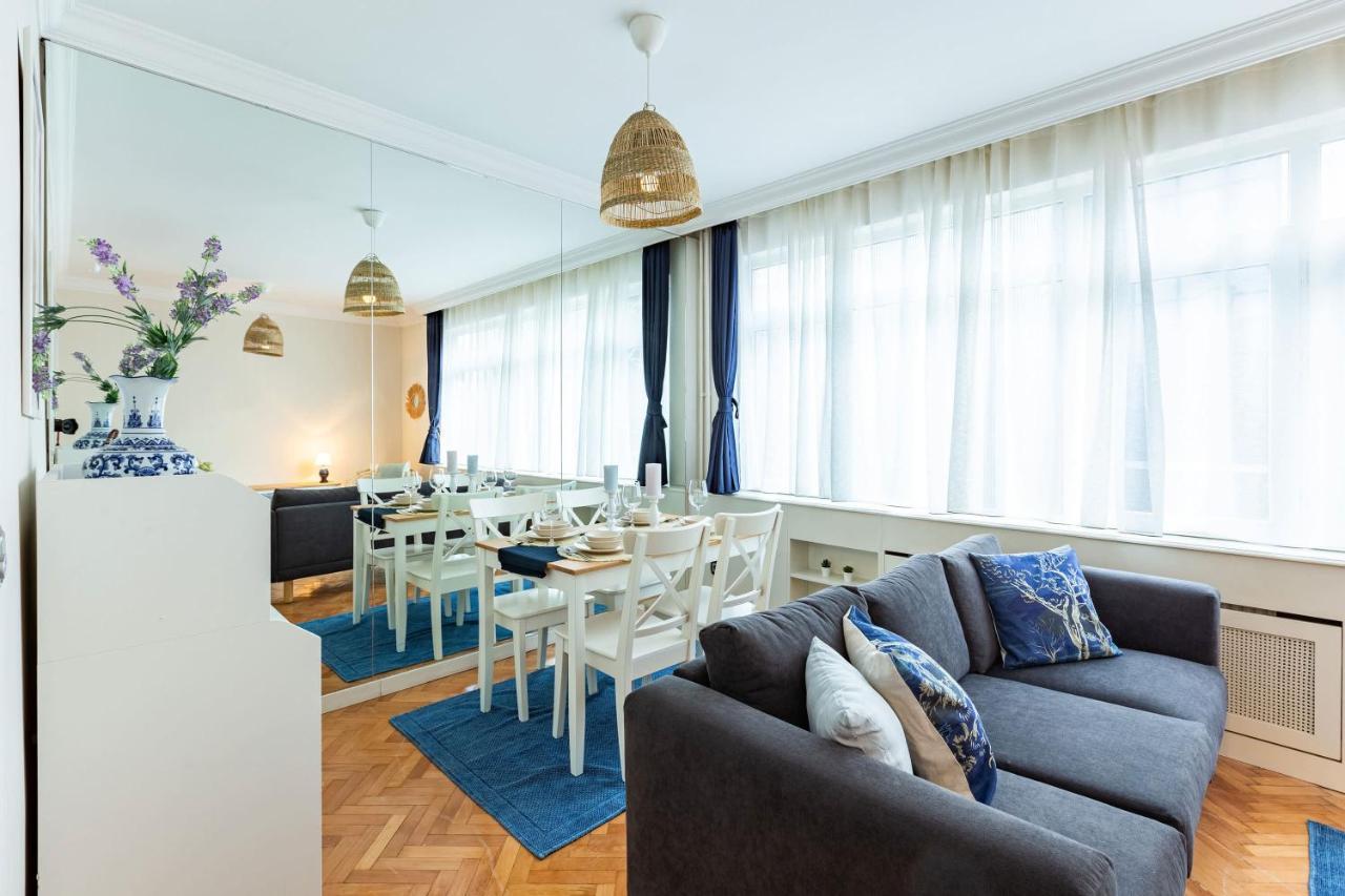 Flat With Excellent Location In Tesvikiye, Sisli Apartamento Istambul Exterior foto